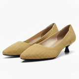 Dames escarpins in mesh met puntige neus en kleine kitten heel