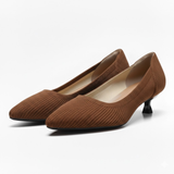 Dames escarpins in mesh met puntige neus en kleine kitten heel