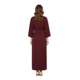 Lange jurk voor dames met vleermuismouwen en een gemarkeerde taille, vloeiende silhouet