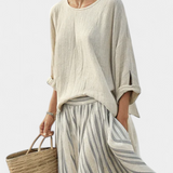 Aurora – comfortabele blouse en gestreepte midi-jurk