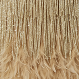 Avondjurk met glitter en veren met een V-hals en fijne bandjes