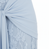 Lange Avondjurk van Kant met Off-Shoulder en Strik in de Taille