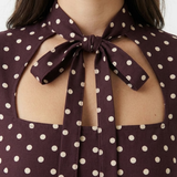 Korte Polkadot Jurk met Off-Shoulder Schouders en Voorzijde Vetersluiting voor Vrouwen