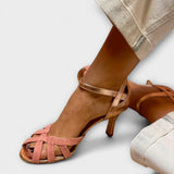 Daniela - Hakken van Elegant en Comfort