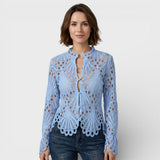 Sabina – Moderne Blouse met Holle Details