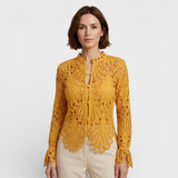 Sabina – Moderne Blouse met Holle Details
