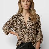 Vanessa - Moderne Blouse met Luipaardprint